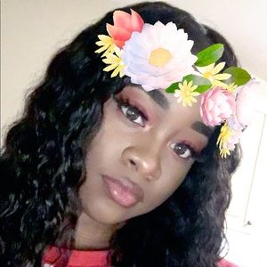 Meet your Posher, Tiara